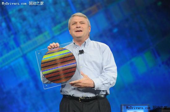 Intel演示32nm新架构处理器Sandy Bridge运行Windows 7