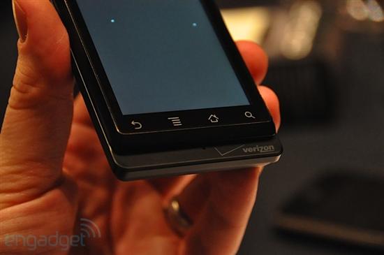 首款Android 2.0手机 摩托罗拉发布Droid