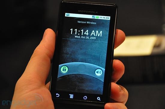 首款Android 2.0手机 摩托罗拉发布Droid