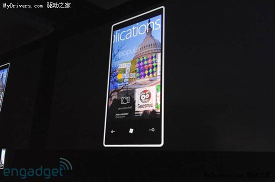 MIX10��΢����ʽ�Ƴ�Windows Phone 7����Ӧ���̵�