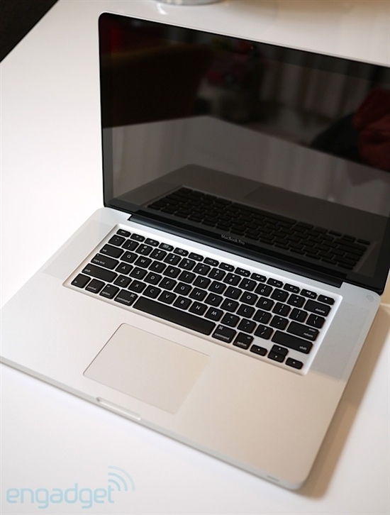 Core i7MacBook Proܼ
