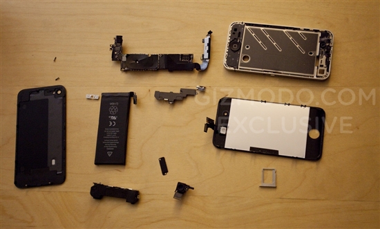 第四代iPhone被大卸八块 高清拆解图赏