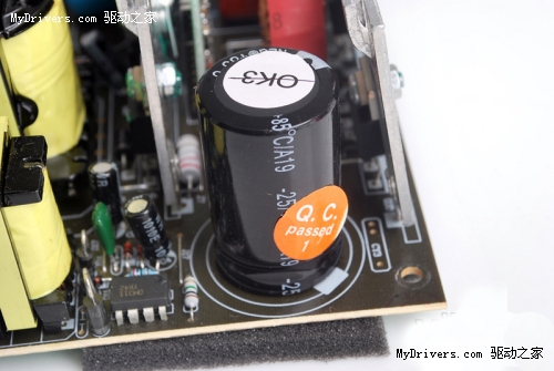 入门级准80Plus电源  超频三Q5低碳版评测