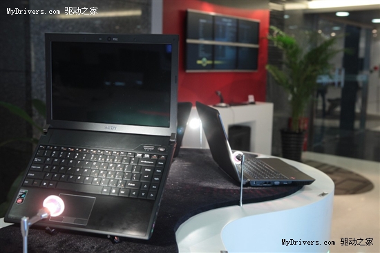 AMD七喜在京宣布全面战略合作——七喜将推全系列AMD平台笔记本新品