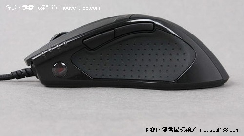 玩家神兵利器 技嘉M8000X报299送鼠标垫