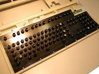 看DIY高手一步步打造欧式复古键盘