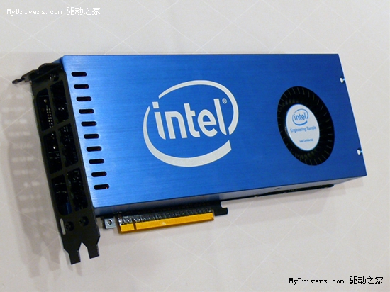 Larrabee遗产 Intel 32核超级计算卡实物亮相