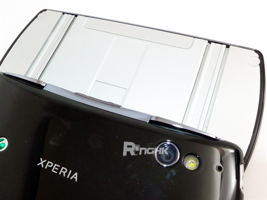 索爱Xperia Play游戏手机港版售前试玩
