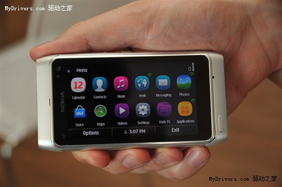 Symbian^3全新界面实机图曝光