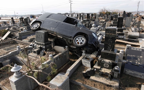 黑镜头：大地震半个月后的日本