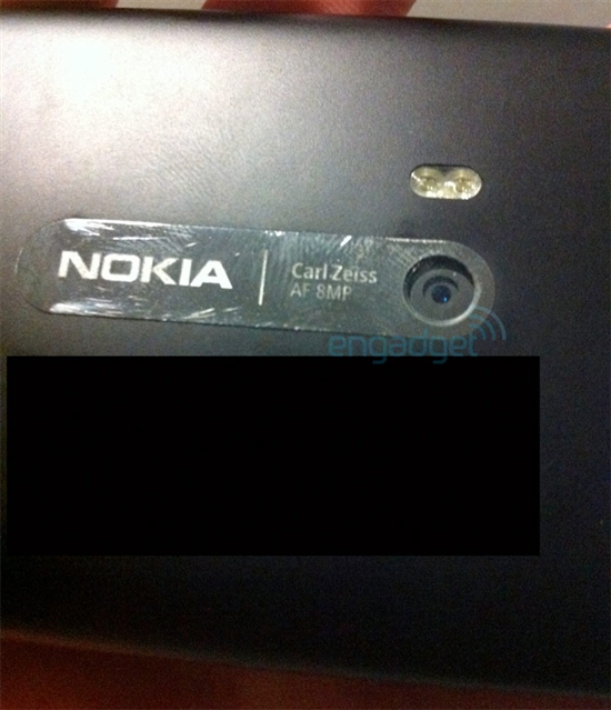 诺基亚N9-01真机首次曝光 即将正式发布
