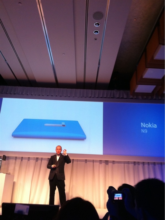 诺基亚N9揭开盖头 Connection 2011实录
