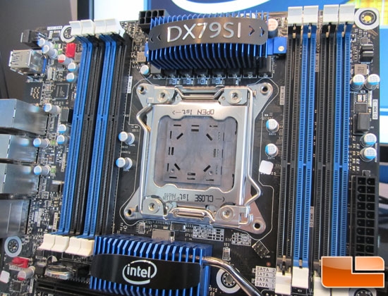 Intel原厂顶级X79主板第一次亮相：只剩四个SATA