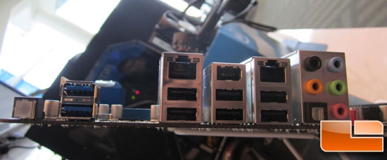 Intel原厂顶级X79主板第一次亮相：只剩四个SATA