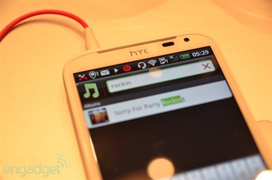 附赠限量Beats耳机！HTC推4.7寸新机Sensation XL