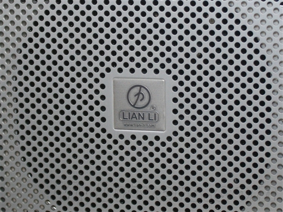 移动“手提箱” 联力PC-TU200全铝迷你塔机箱评测