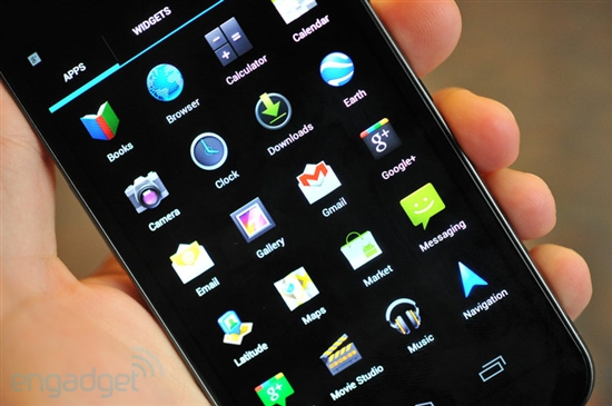 Android 4.0附体 Galaxy Nexus真机图赏