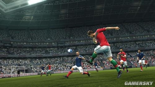 英国销量：《FIFA 12》为《实况足球 2012》25倍