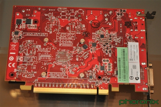AMD新发入门级北岛专业显卡FirePro V4900 对比实测
