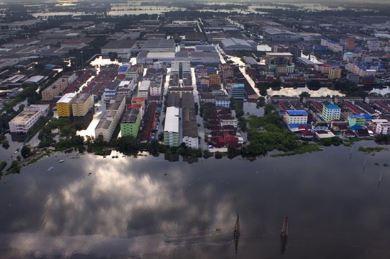 泰国受灾电子元件厂商11月起恢复生产