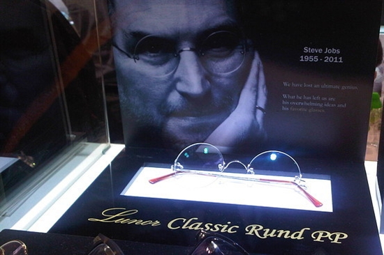 乔布斯所戴款式眼镜热卖：450美元起售