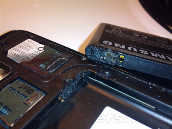三星Galaxy S II手机发生爆炸