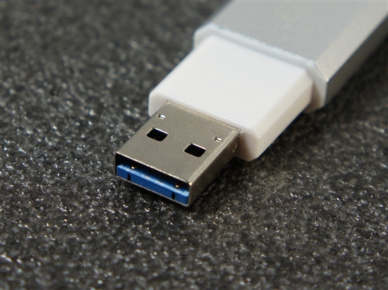 USB 2.0之殇 奥睿科UF3-64 U盘评测