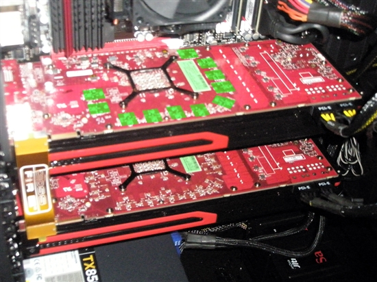 AMD Radeon HD 7900显卡实物图曝光