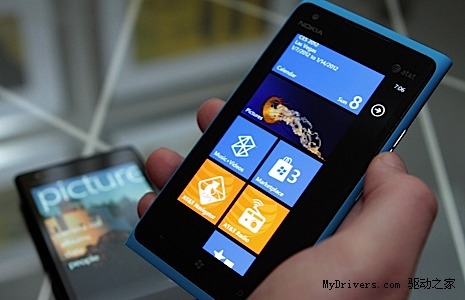诺基亚wp旗舰手机lumia900终发布