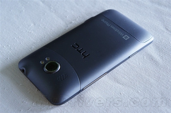 1600万摄像头附体 HTC 4.7寸新机Titan II图赏
