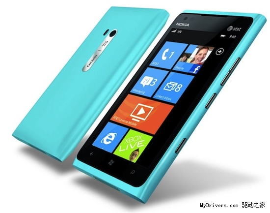 诺基亚新机皇Lumia 900开订：微软零售店首发