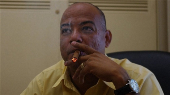 走进古巴雪茄工厂：揭秘手工卷制过程