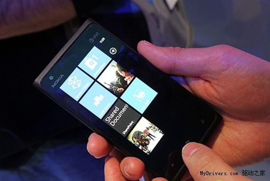 白色版Lumia 900图片疑泄漏