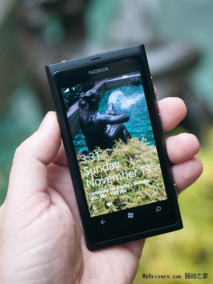 Lumia 800又获新固件：电池问题得到根治