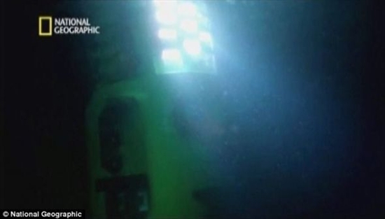 卡梅隆深海拍摄录像公布