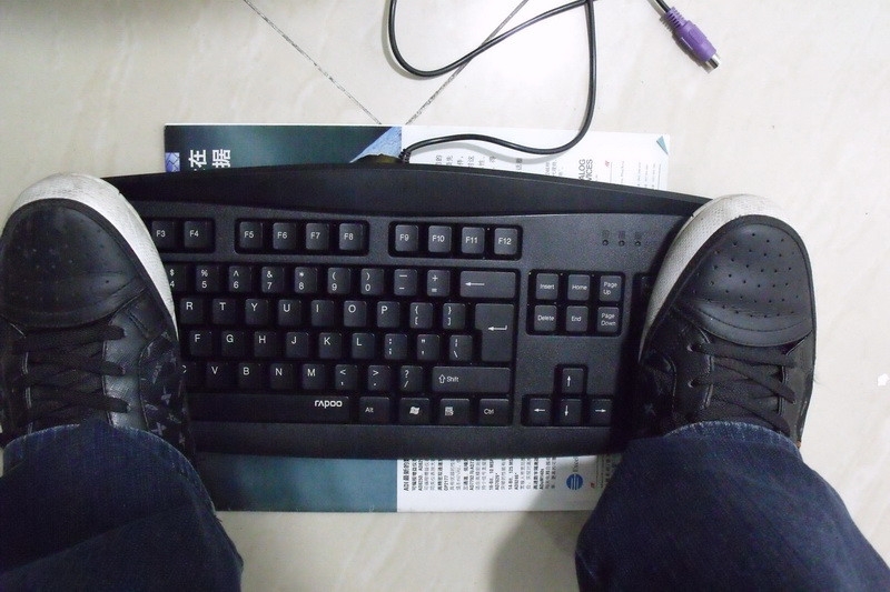 玩lol用什么键盘和鼠标好_什么键盘玩劲舞团好_玩劲舞团什么键盘好用