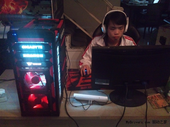 技嘉主板g1-killer 进驻teamwe训练基地-技嘉,g