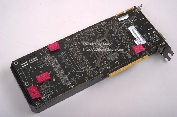 Hawaii旗舰R9 290X测试：干掉GTX Titan 