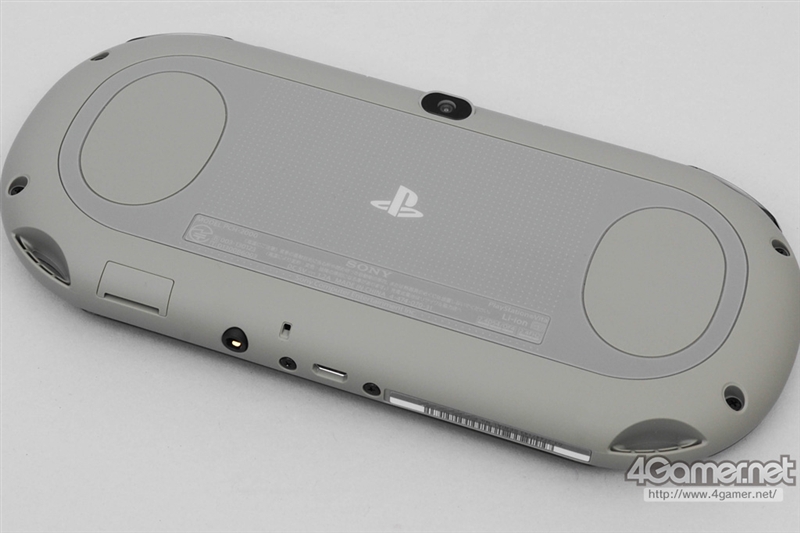 PS Vita 2000开箱+细节对比-PS Vita 2000,索尼
