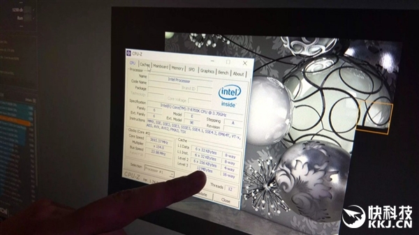 Intel i7-8700KܶԱAMD Ryzen 5 1600ѡ˭붮