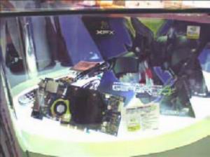 钢铁丛林中的机械怪兽——XFXComputex 2003新品SHOW