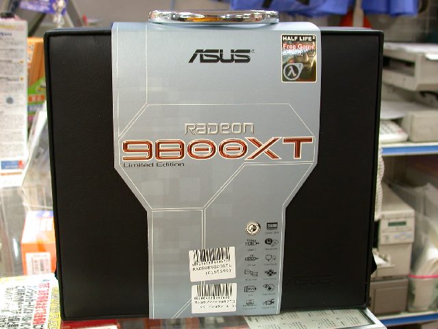 ASUS 9800XT限量纪念版实物预览