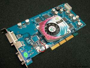 FX5600 Ultra孪生兄弟－－擒镭者FX5600XT超级白金版