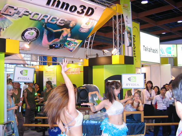 Computex2004速递：InnoVISION展台的nVIDIA美人鱼秀