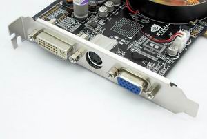 暑期热翻天！铭瑄极光Geforce FX5700UltraDDR3 魅力无限！