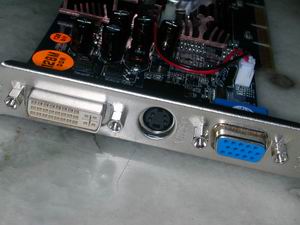 科盟： FX5200 双128 只需498元 还送大礼包！