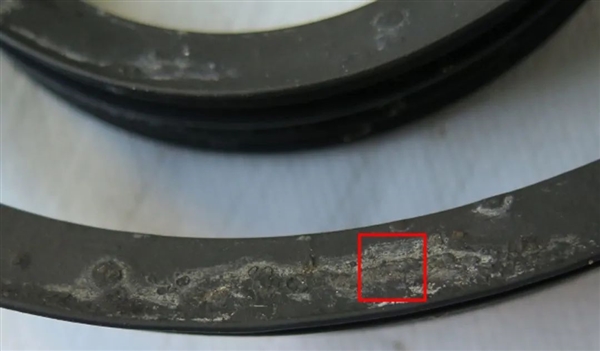 厨房里的秘密:手洗的餐具 最好不要叠着放