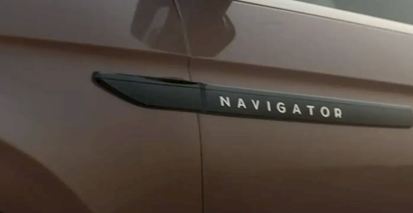 选它还是仰望U8!全新林肯领航员8月15日发布:现款100.8万起售