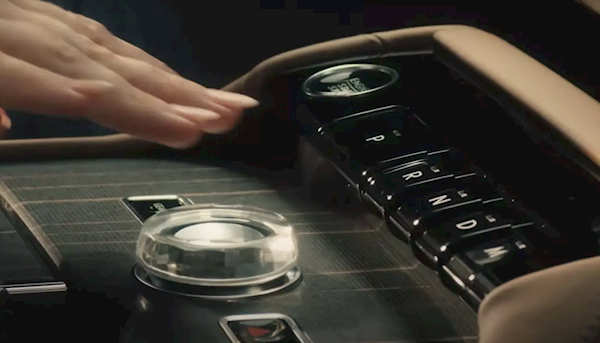 选它还是仰望U8!全新林肯领航员8月15日发布:现款100.8万起售