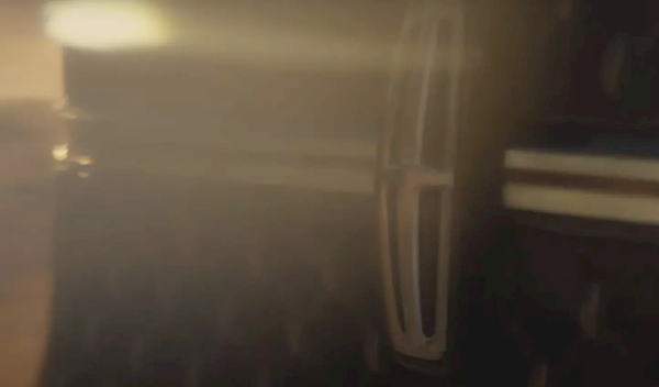 选它还是仰望U8!全新林肯领航员8月15日发布:现款100.8万起售